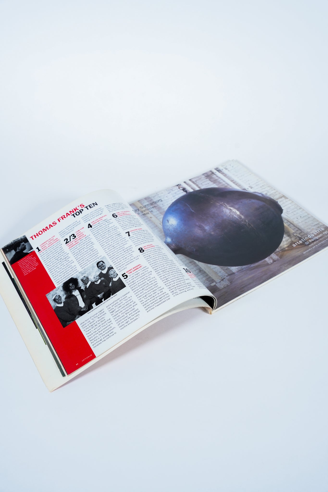 Artforum International Magazine