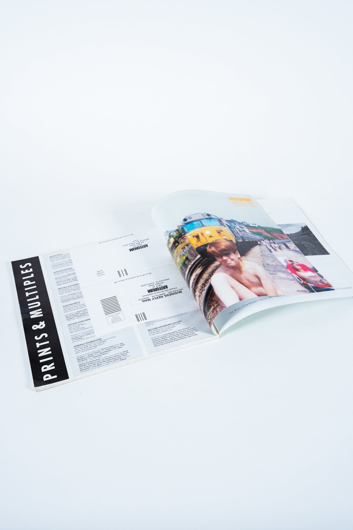 March 2000 Artforum International Magazine