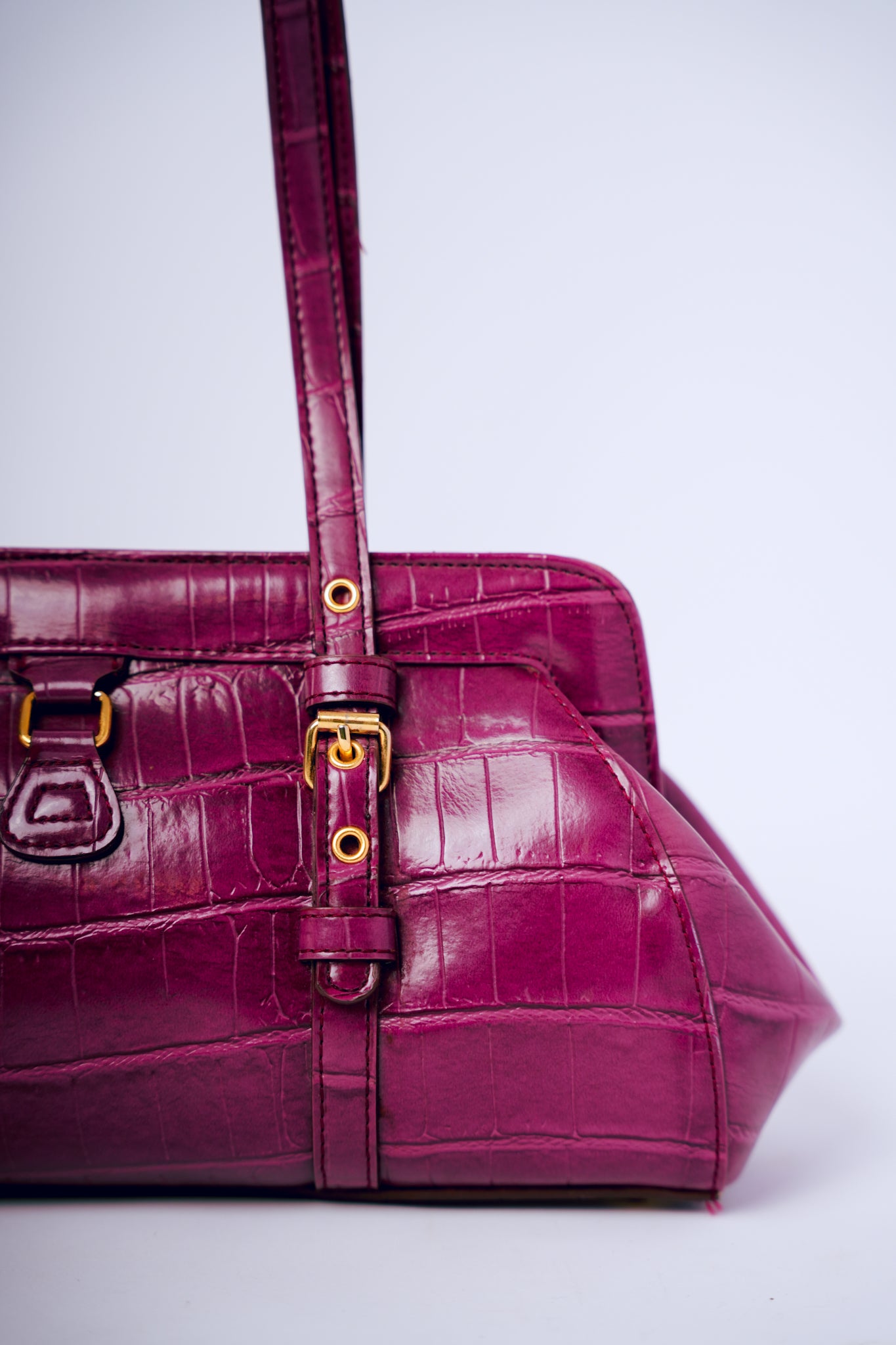 Maxx New York Purple Vinyl Imitation Crocodile Purse