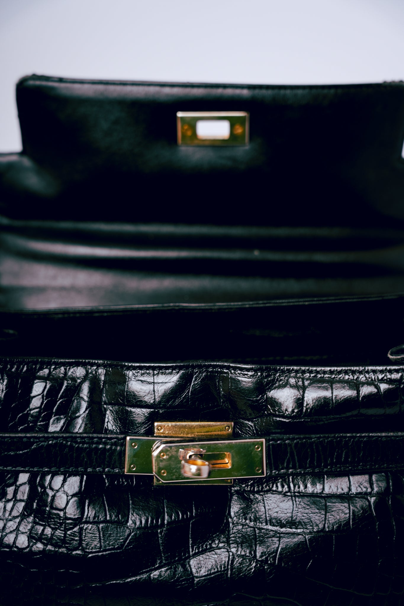 Black with Tightening Straps Crocodile Handbag