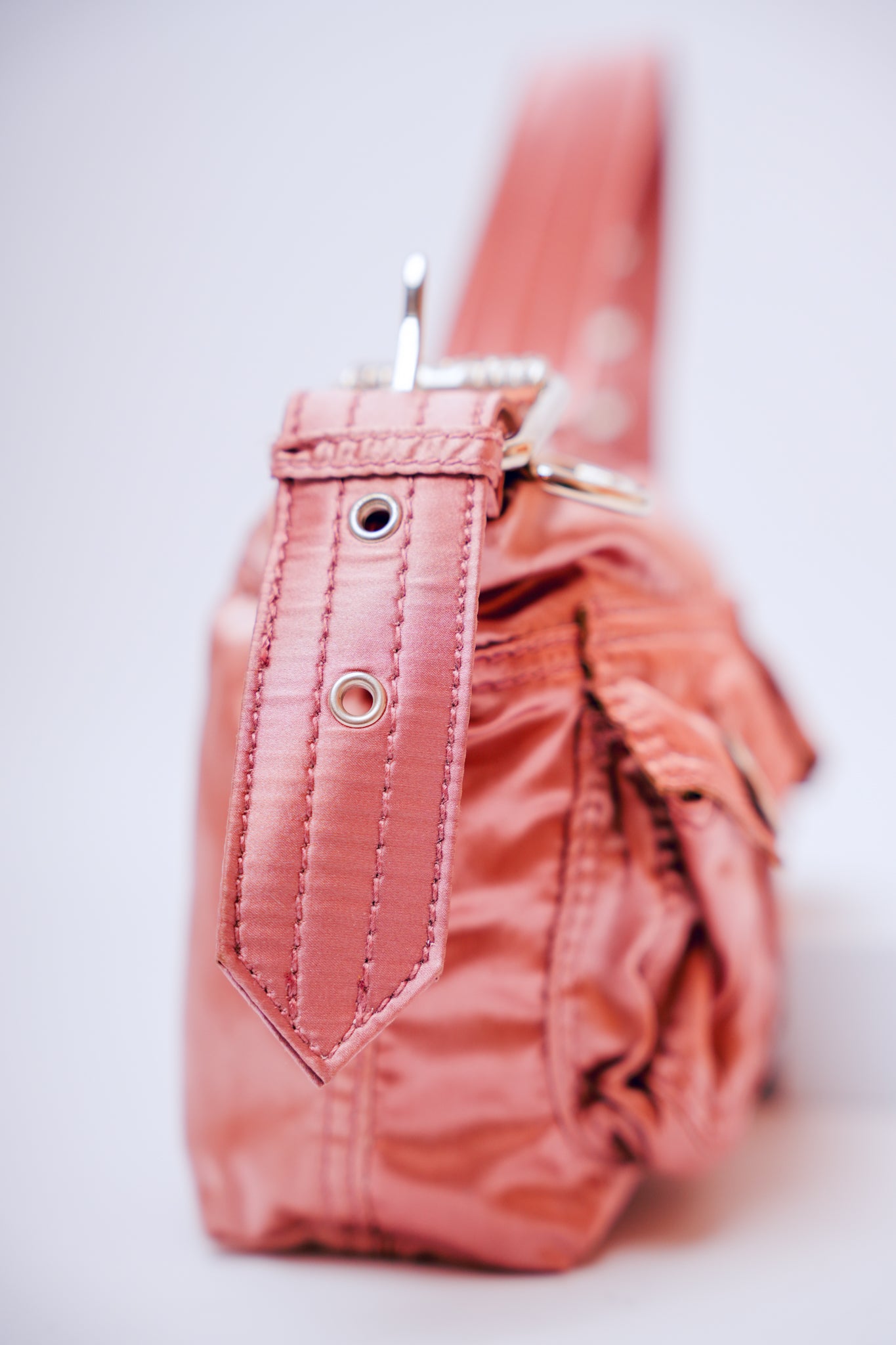 Y2K GAP Metallic Pink Shoulder Purse